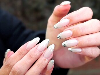 ルーム 津田沼店(ROOM)の写真/＜初回オフ無料＞ネイルが初めての方もデザインのご相談をお気軽に◎お好みのトレンドデザインが楽しめる♪