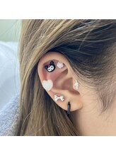 ミー(me.)/耳つぼジュエリー