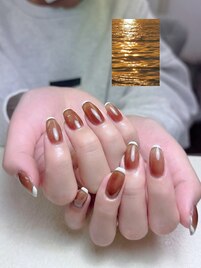 レッドフレンチビジューデザイン