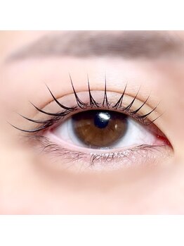エレノアアイラッシュ 会津若松(Eleanor eyelash)/目尻を流したパーマデザイン