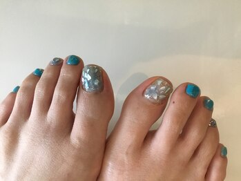 ネイルサロン キャットミントの写真/夏にピッタリおしゃれは足元から♪丁寧な施術とパラジェルで、フォルムがキレイな理想の仕上がり◎