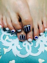 ヒラソル(girasol)/ボーダーネイル