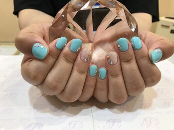 エスフィーネイルサロン ブリーユ(Esfy nailsalon Brille)/ブルーネイル