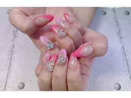 ゴージャスフレンチネイル