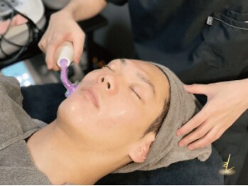 ルース(LUZ)/ハイフルクエンシー/ニキビケア