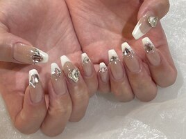 ビジューフレンチネイル☆