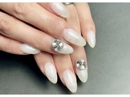 ホワイト/シンプル/アクセサリー