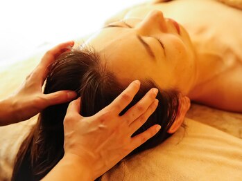 カオチャーム(Kao Charm)/ヘッド施術風景