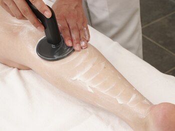 ラクレア(LA KULEA)の写真/夕方パンパンな脚、放置していませんか？むくみをため込む前に、深部から温めてスッキリ★