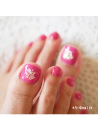 夏ピンクのシェルフットネイル☆