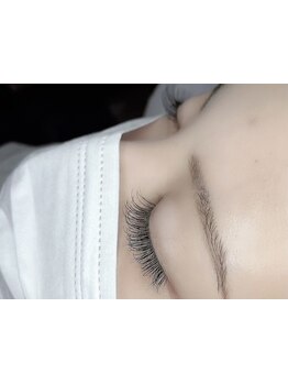 ナチュラル上品な目元にしたい