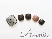 アヴィニール 表参道(Avenir)/ハートドットネイル