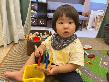 子育てママの整体サロン/施術中のお子様の様子