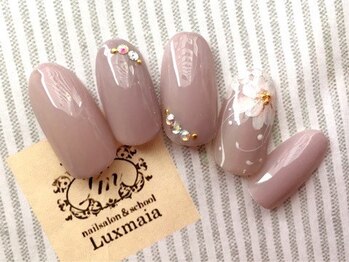 ネイルサロンアンドスクールラグマイア(Luxmaia)/