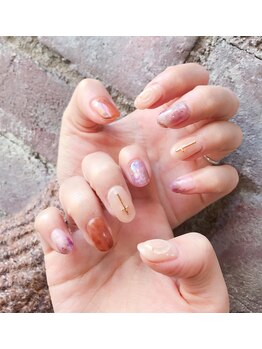 アティックネイルアトリエ(attic nail atelier)/ストーン風ニュアンス★