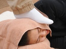 足ふみサロン ケアレスト 東大阪店の雰囲気（首、頭部をスッキリさせたい方もじんわり丁寧に！小顔効果も！！）