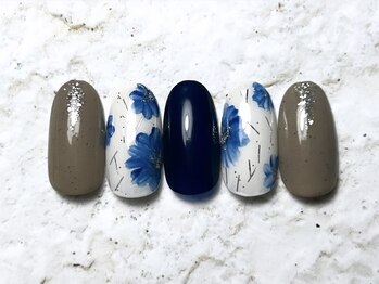 アヤ(AYA)/手書きフラワーネイル