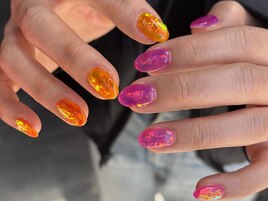 ピンク、オレンジオーロラネイル