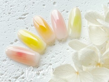 カラフル　チーク　ネイル