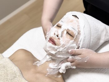 バタフライ 平塚店(Butterfly)の写真/毛穴レスは美肌の必須条件!開き毛穴・黒ずみ毛穴・たるみ毛穴・肌荒れを改善してたまご肌へ♪