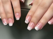 サロン デ ヤンス(SALON DE YANSU)/