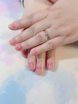 The ネイルサロン/パール付きワンカラー