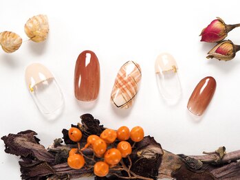 ボボカ(BOVOKA)/秋のチェックネイル