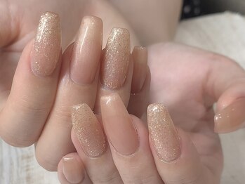 カラーズ(colors.)/肌なじみオレンジ。