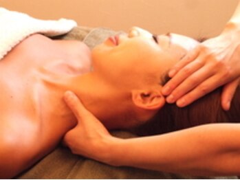 サロン ド オーブ(Salon de Orb)/コルギで本格輪郭矯正！