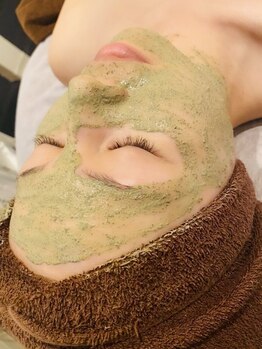 ホワイトニングジム アイスの写真/日本人のお肌の為に作られたハーブピーリング〈陶肌トリートメント〉でハリツヤUP☆透明感ある美肌をGet♪