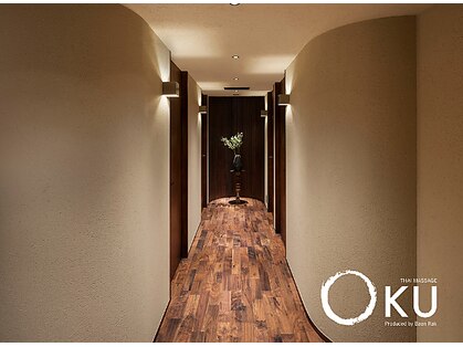 オク 新宿西口(OKU)の写真