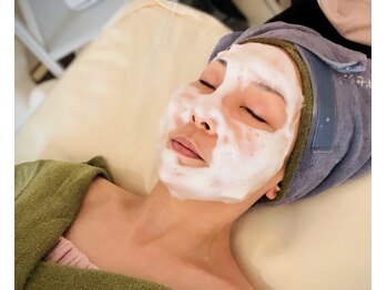 エリーズ(Elise)/毛穴引き締め泡洗顔