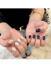 カルフールノア 八王子店(Carrefour noa)/アシメネイル施術写真