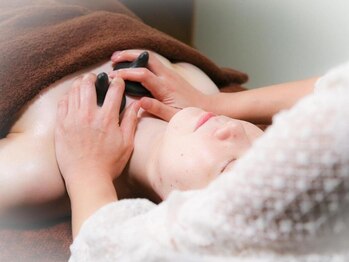 ユララ(Yurara)の写真/日々のお疲れ・蓄積したコリやむくみの改善に◎ほぐす手が100分止まらない！癒されスッキリ満足コース★