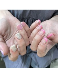 気分上がるネオンピンクフレンチ