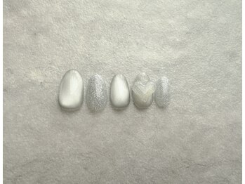 ぷっくりハートフラッシュネイル