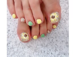 【フット】ひまわりネイル