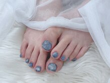 リンドネイル バイ モカ アンド ララ(Lind nail by moca and LaLa)/ラメ入りワンカラー