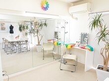 ベルヴェール(Bellevert)/大きな鏡と広々とした室内で♪