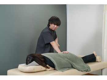 フィット鍼灸整骨院 国立院の写真/【慢性的な腰痛にお悩みの方】原因を根本から解決!腰回り集中ケアで繰り返すお悩みとおさらば!