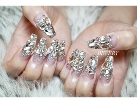 スカルプキラキラストーンネイル