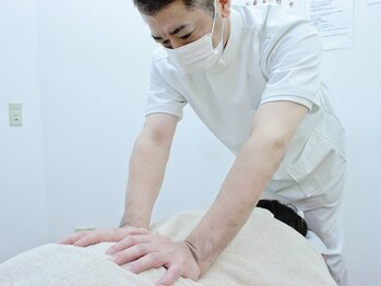 あどばんす整体院/【整体】首～背中