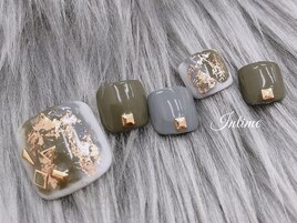FOOT塗りかけアート￥9,000