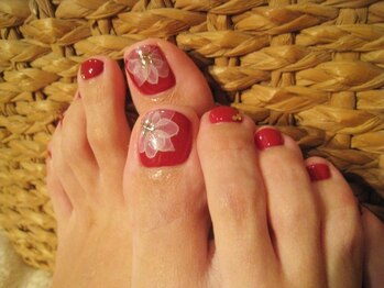 アロアロネイル(aloalo nail)/やっぱりキレイな赤フットジェル