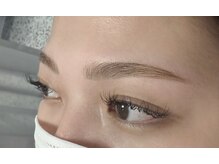 クルン(KURUN)/ハリウッドブロウリフト