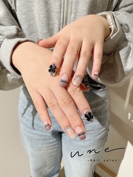 ユヌネイル(une nail)/