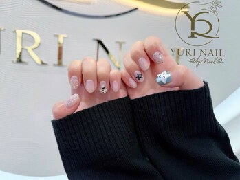 ユリナリタ(YuRi Narita)/