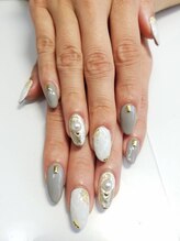 ベティ(Betty)/タイダイ