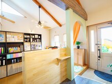 温かみのある居心地の良い店内<個室完備>