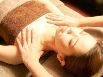 ペパームーン ビューティ(Pepper Moon Beauty)の写真/川崎駅西口すぐ/翌1時まで営業!!【足裏+整体+アロマ90分￥6880】スゴ腕だからこそできる納得の手技を堪能◎